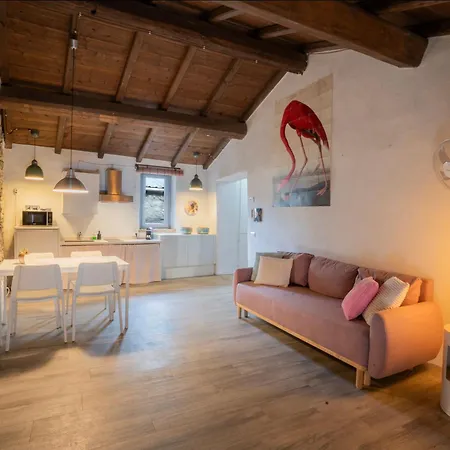 Le Di Rosie, Unique & Pool Apartmán *